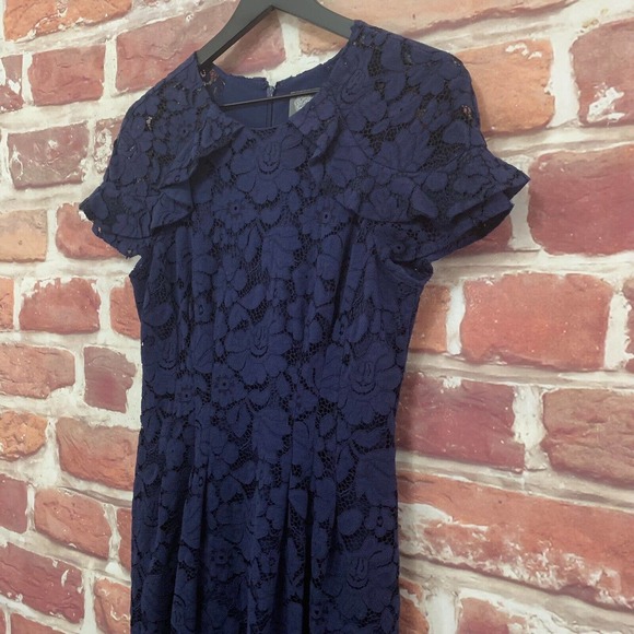 VINCE CAMUTO WOMEN'S COBALT BLUE FLORAL LACE ZIP UP COCKTAIL DRESS - Picture 3 of 8
